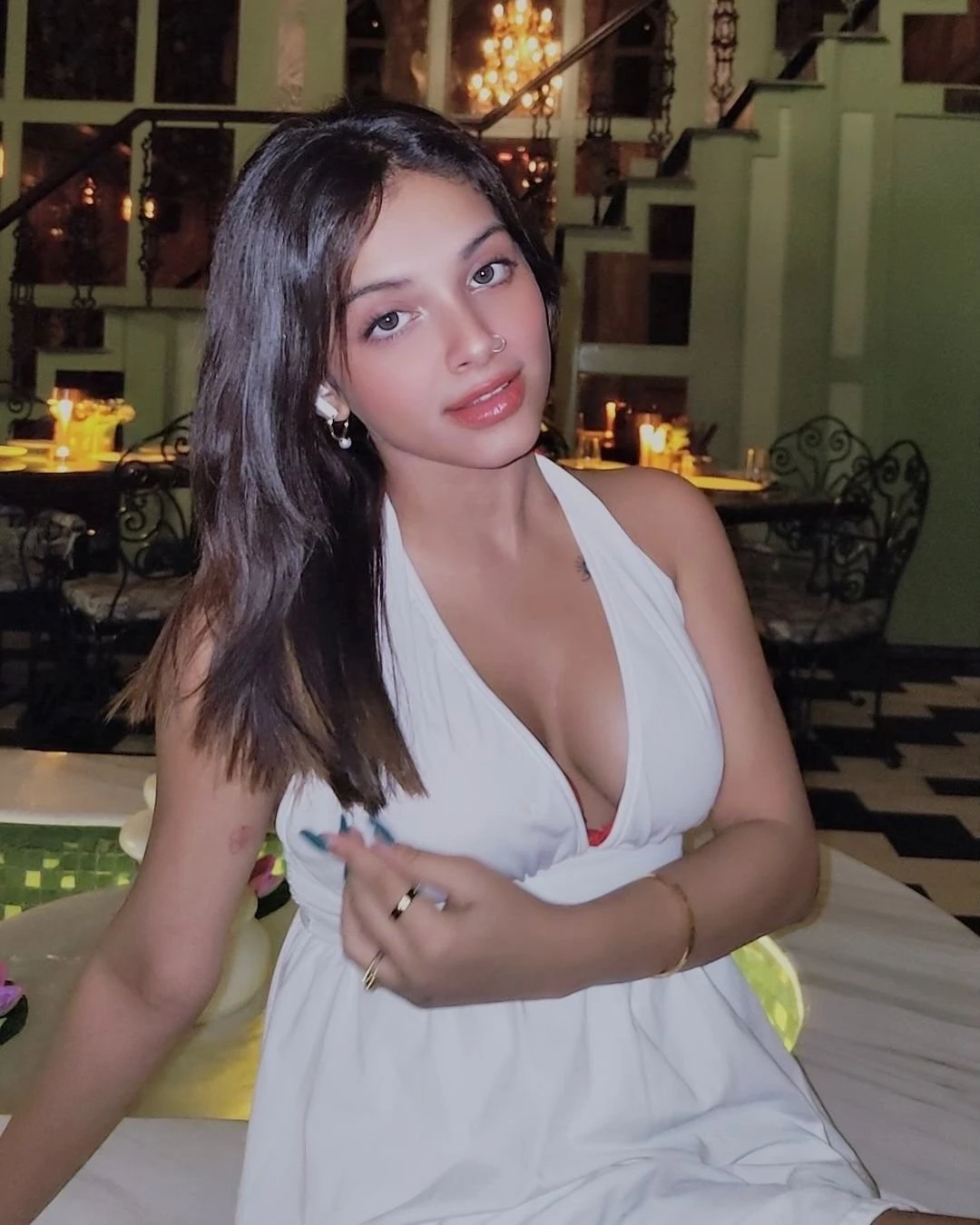 Nayra – Indian escort in Navi Mumbai — 2 / 3