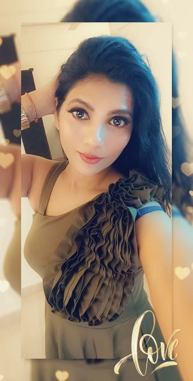 Nikita – Indian escort in Pune — 1 / 2