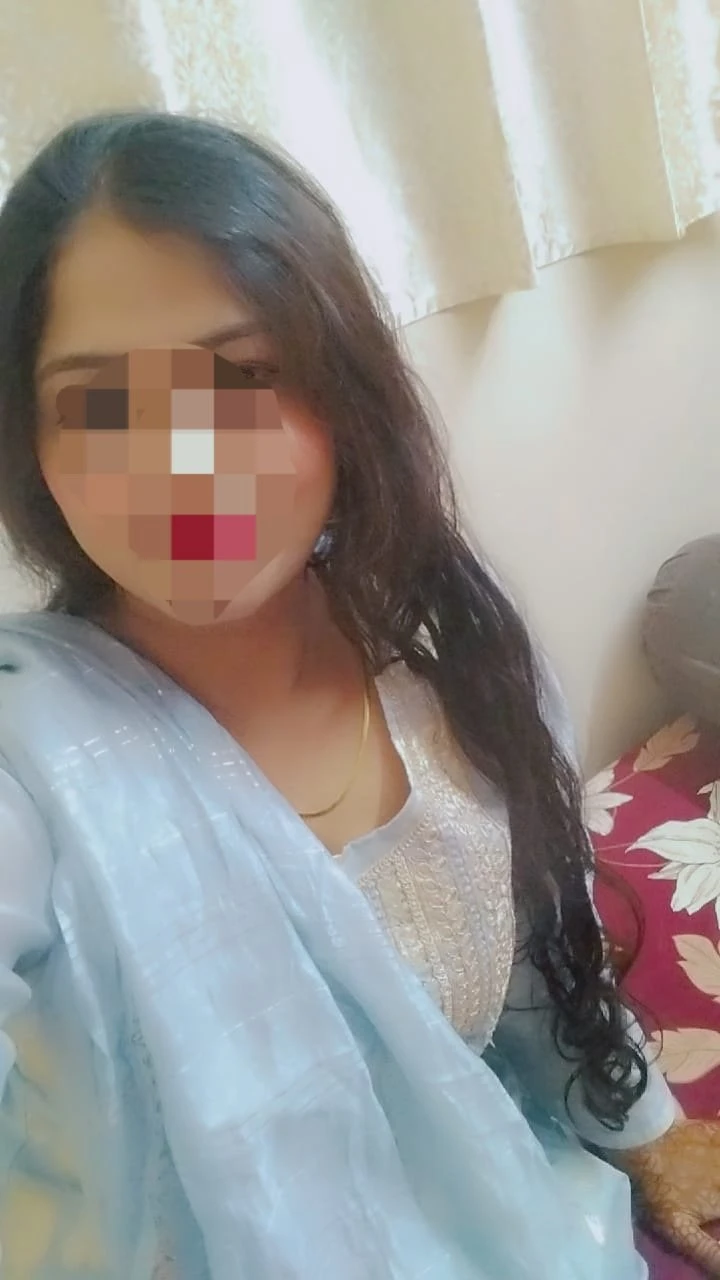 Zoya – Indian escort in Mumbai — 2 / 4