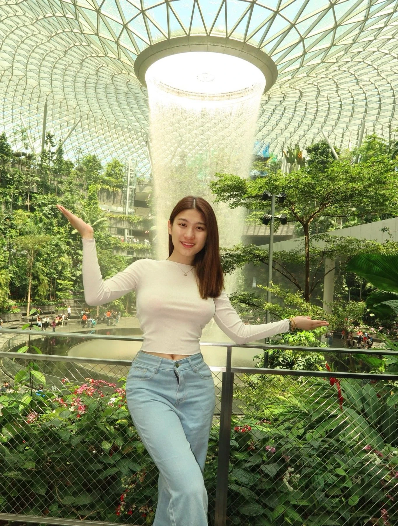 IM BACK MEGAN HOT – Filipino escort in Macao — 13 / 19