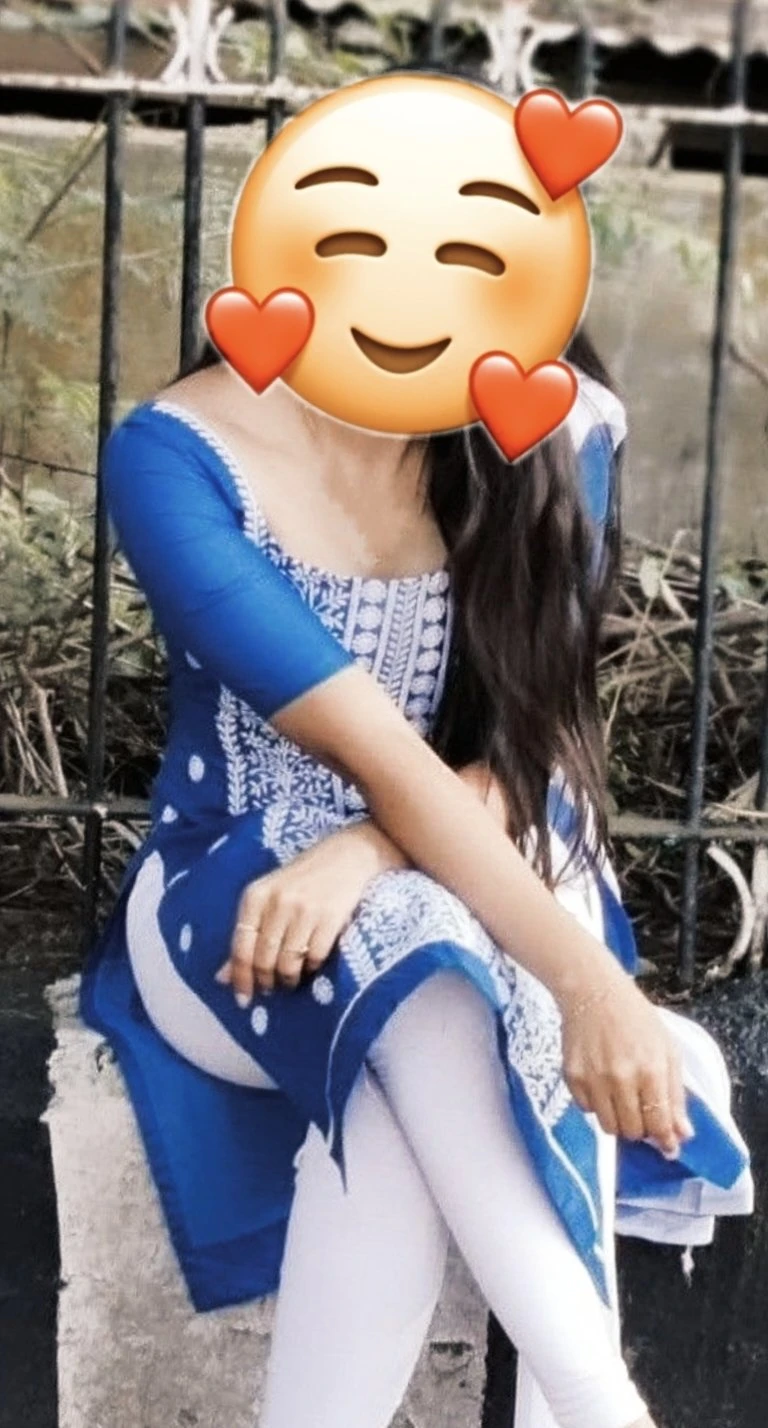 Sheena Singh Real meet and Cam Fun – Indian escort in New Delhi — 2 / 8
