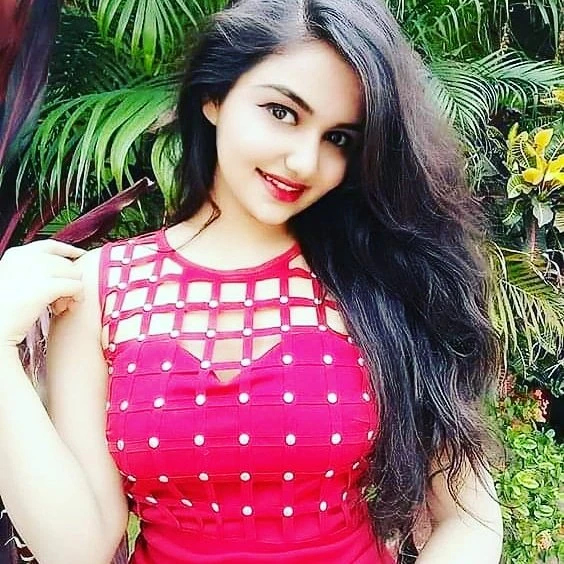 Nealam Shah – Pakistani escort in Islamabad — 9 / 11