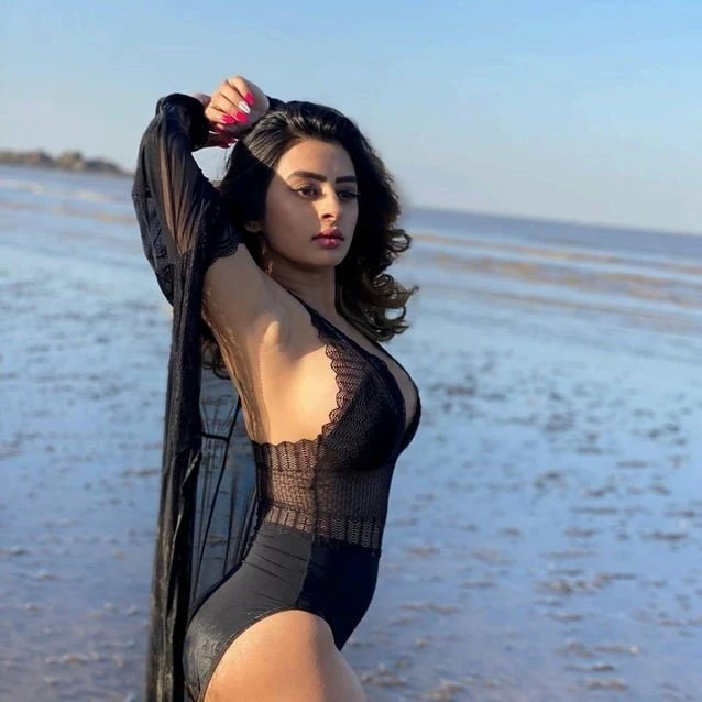 Simaran – Indian escort in Indore — 2 / 4