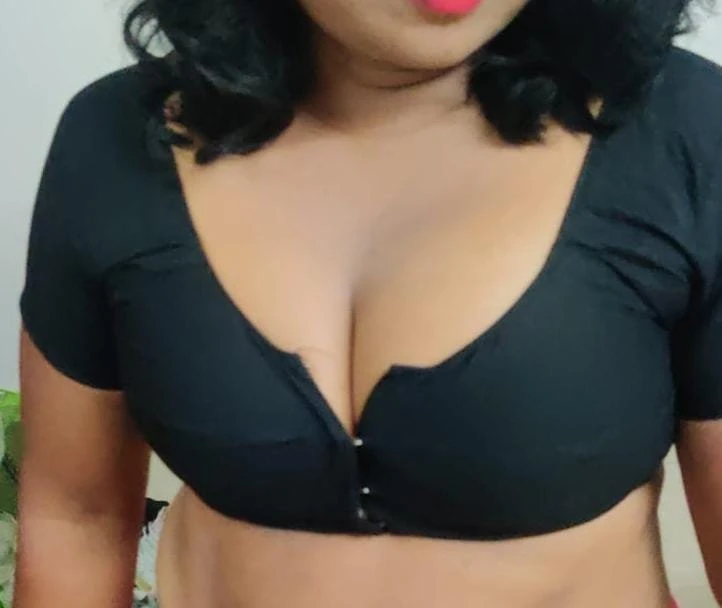 BAYKO MARATHI PUNE – Indian escort in Pune — 1 / 3