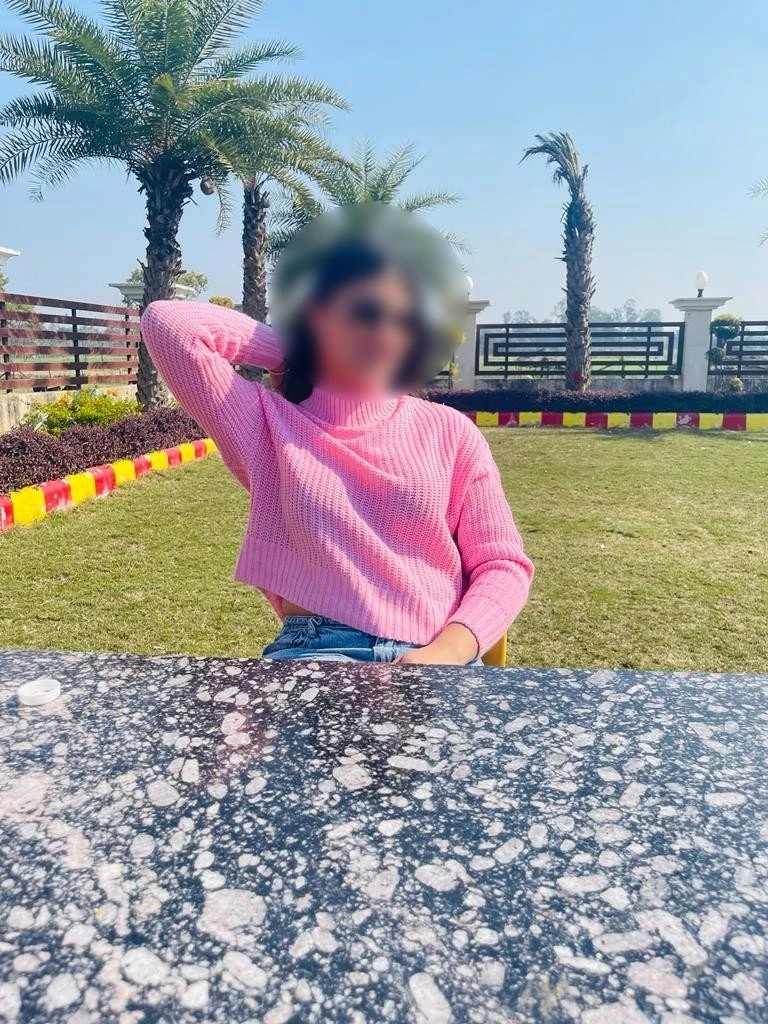 Alisha Sharma – Indian escort in New Delhi — 1 / 10