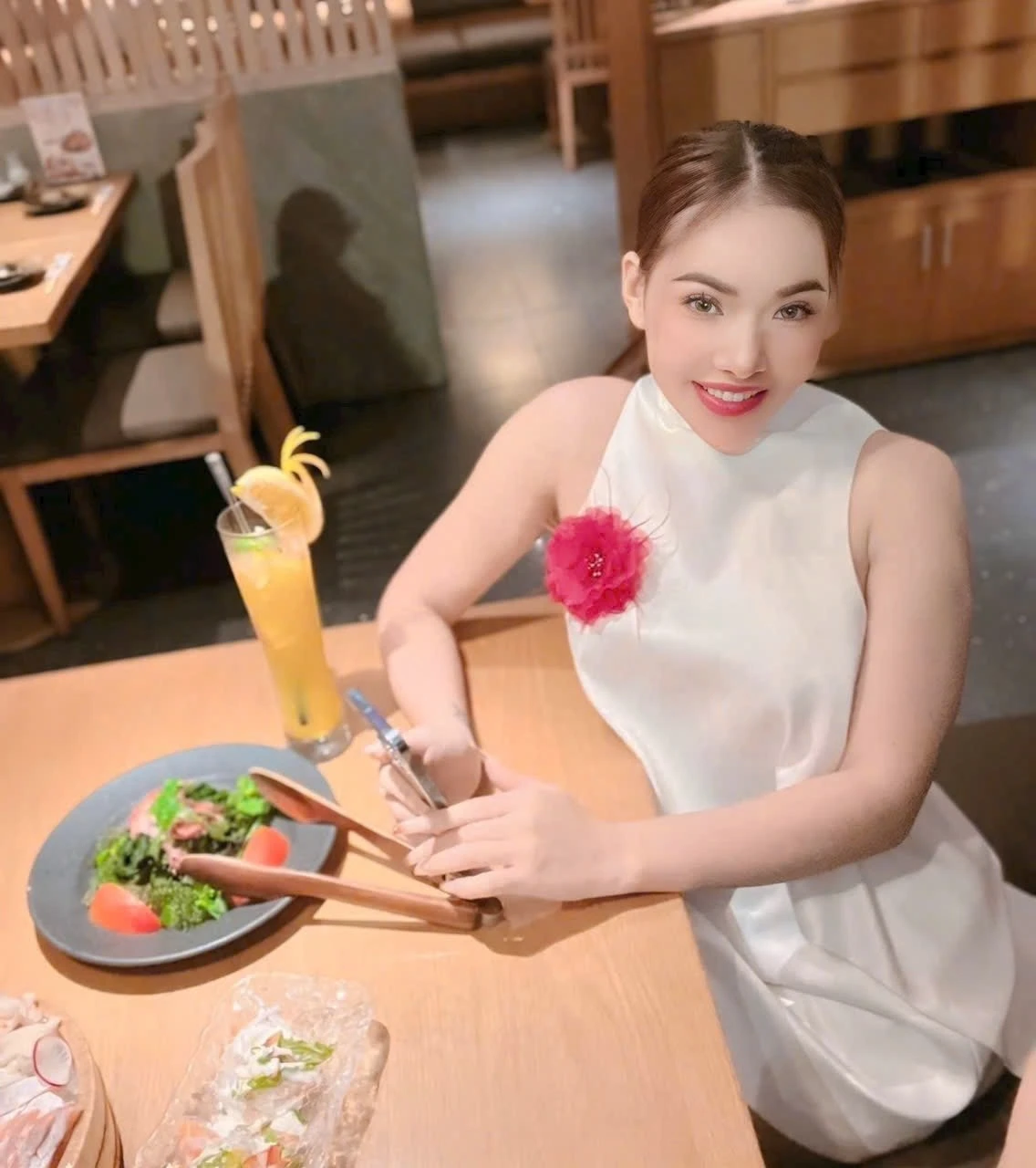 Cat Cat HCM – Chinese escort agency in Ho Chi Minh City — 4 / 6