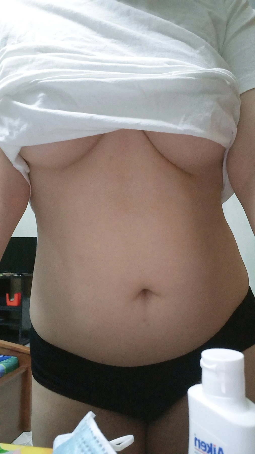 Huong Chubby – Vietnamese escort in Ho Chi Minh City — 4 / 6