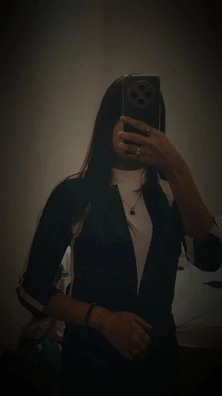 Virtual Service & Real Meet – escort in Kolkata — 2 / 4