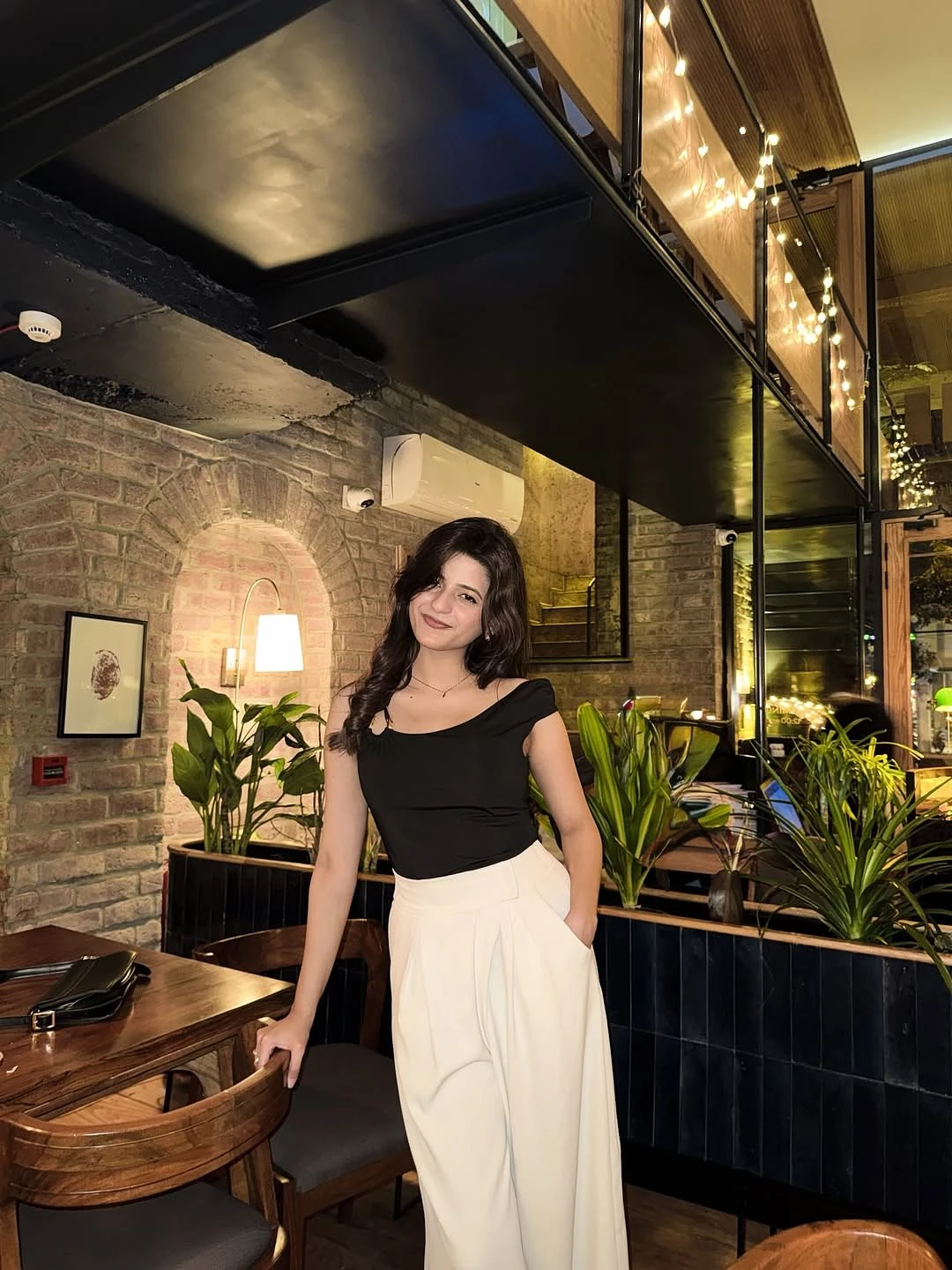 Anushka – Indian escort in Bangalore — 2 / 5