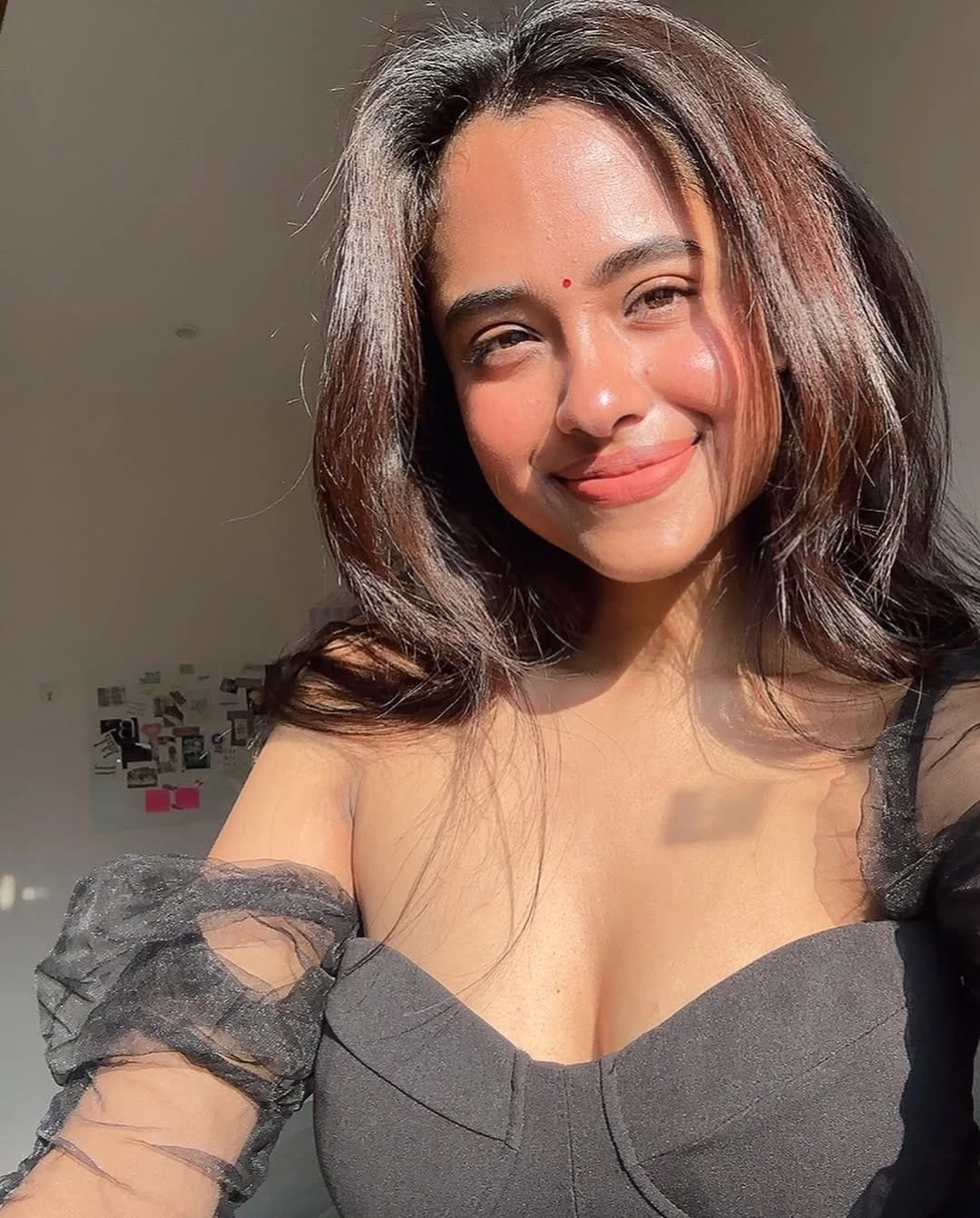 Janvi Sharma – Indian escort in Navi Mumbai — 2 / 3