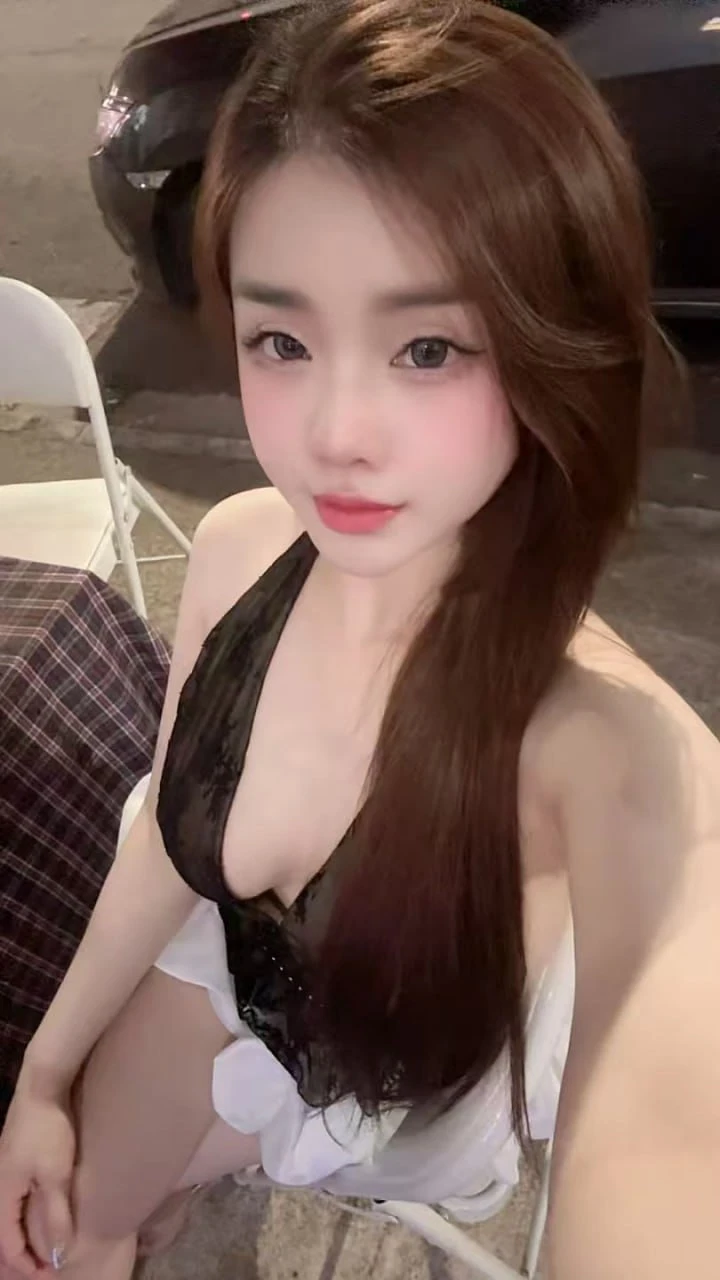Lia – escort in Mumbai — 1 / 5