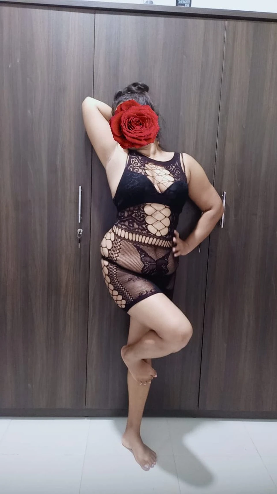 Rishika @ Cam Show – Sri Lankan escort in Colombo — 6 / 12