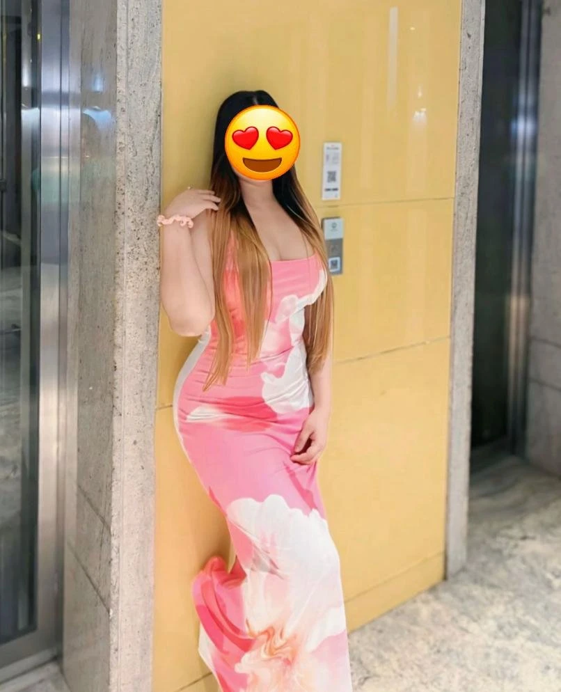 Disha Roy – Indian escort in New Delhi — 1 / 6