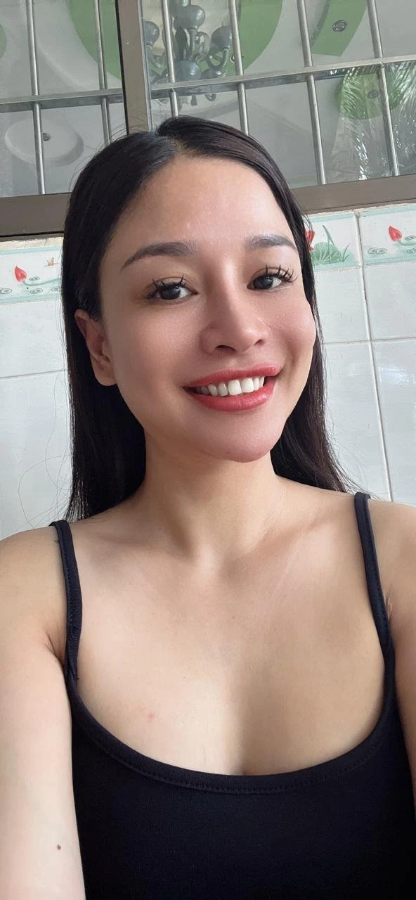 Lucy – Vietnamese escort in Ho Chi Minh City — 3 / 12
