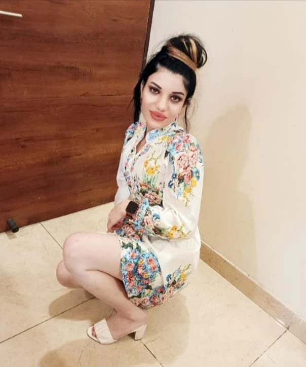 Ishika ( +91 // 93154 // 61802 ) – Indian escort in Noida — 2 / 5