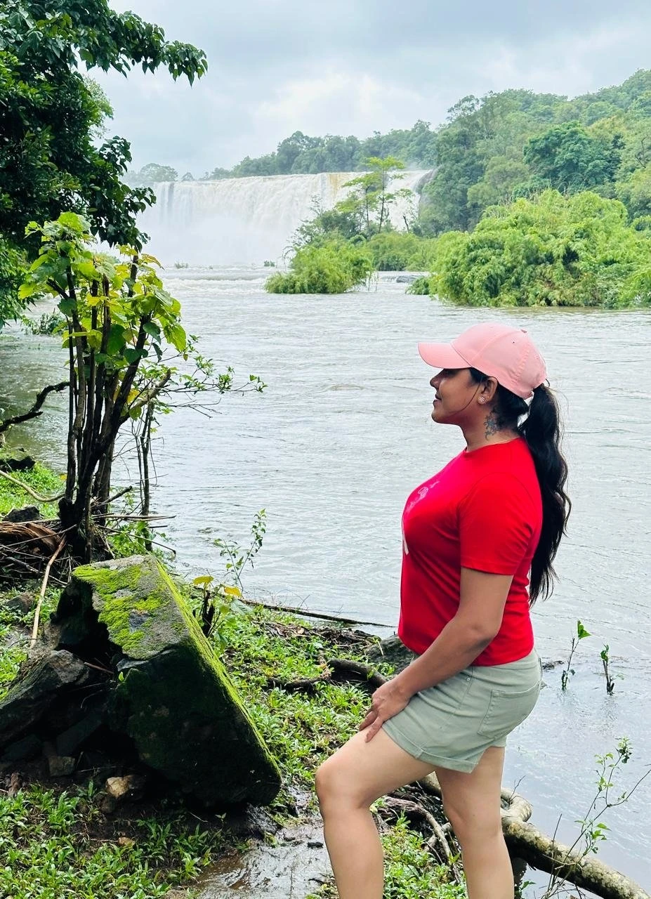 Priya – Indian escort in Hyderabad — 3 / 5