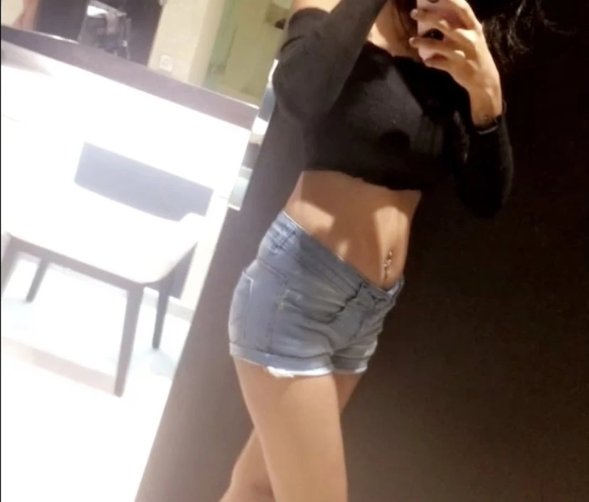 Sannj – Indian escort in Mumbai — 1 / 2