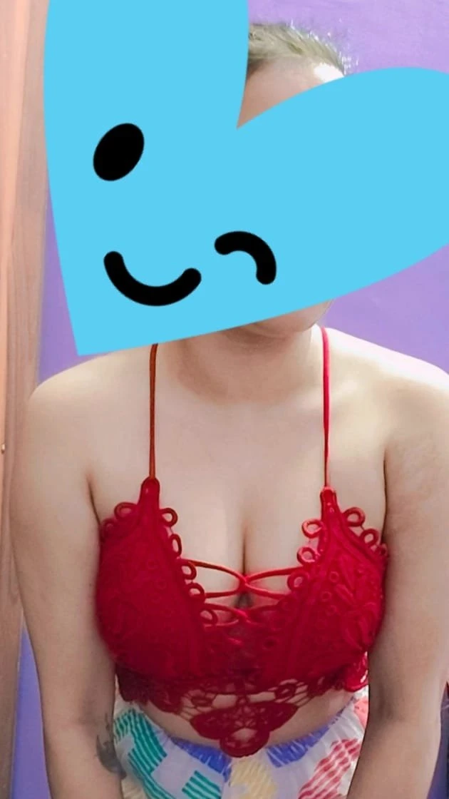 Neha – Indian escort in New Delhi — 2 / 4