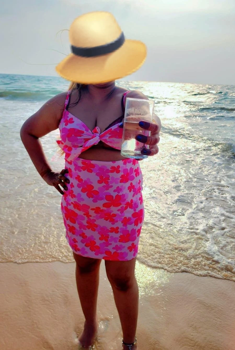 zaina khan hot wife – Indian escort in Hyderabad — 3 / 26