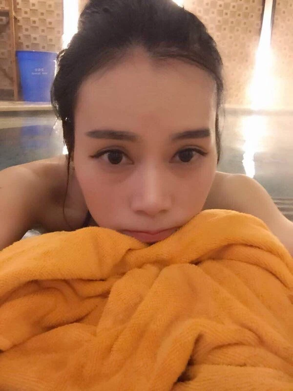 Angela – South Korean escort in Baghdad — 6 / 7