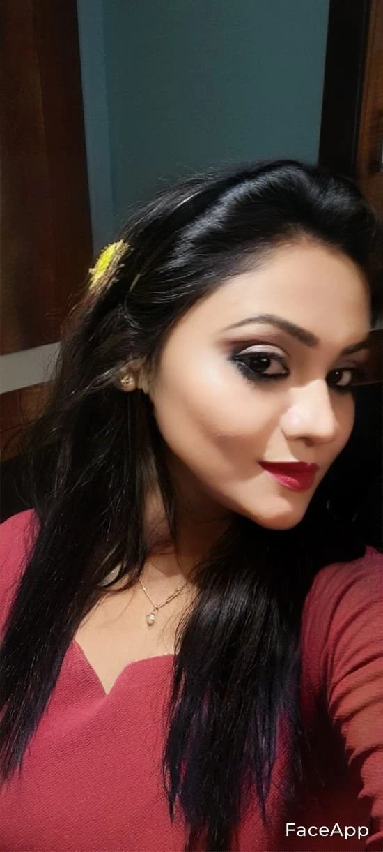 Glamour – Indian escort in Kolkata — 7 / 9