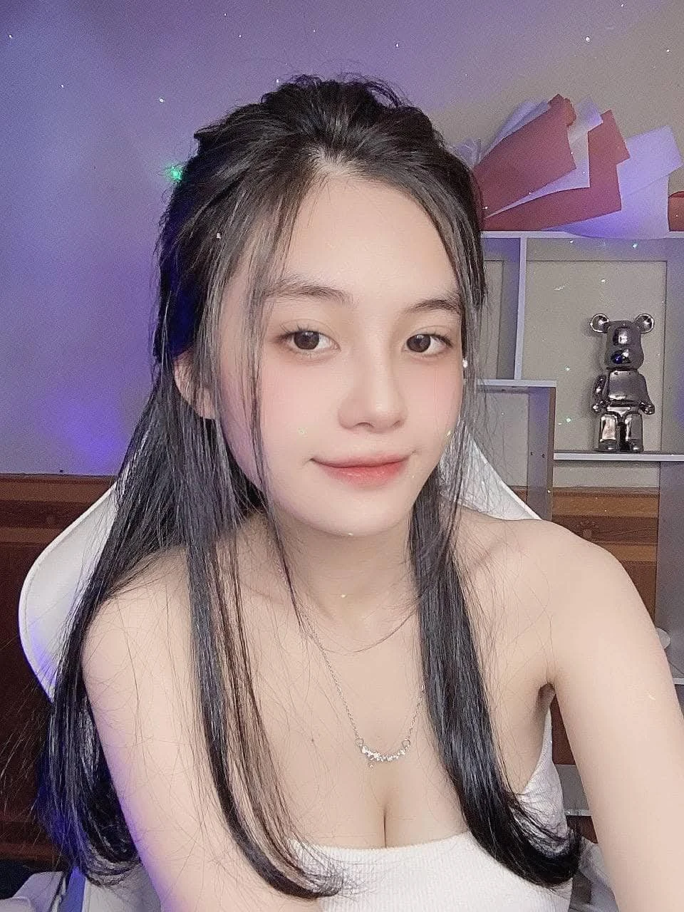 Luciana – Vietnamese escort in Mumbai — 3 / 5