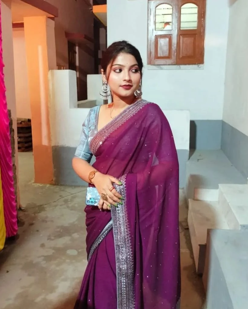 Vidisha – Indian escort in Surat — 2 / 3