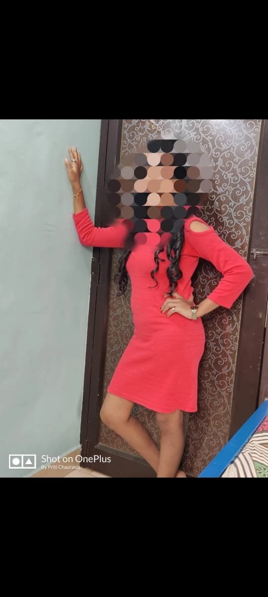 Janvi – Indian escort in Mumbai — 1 / 4