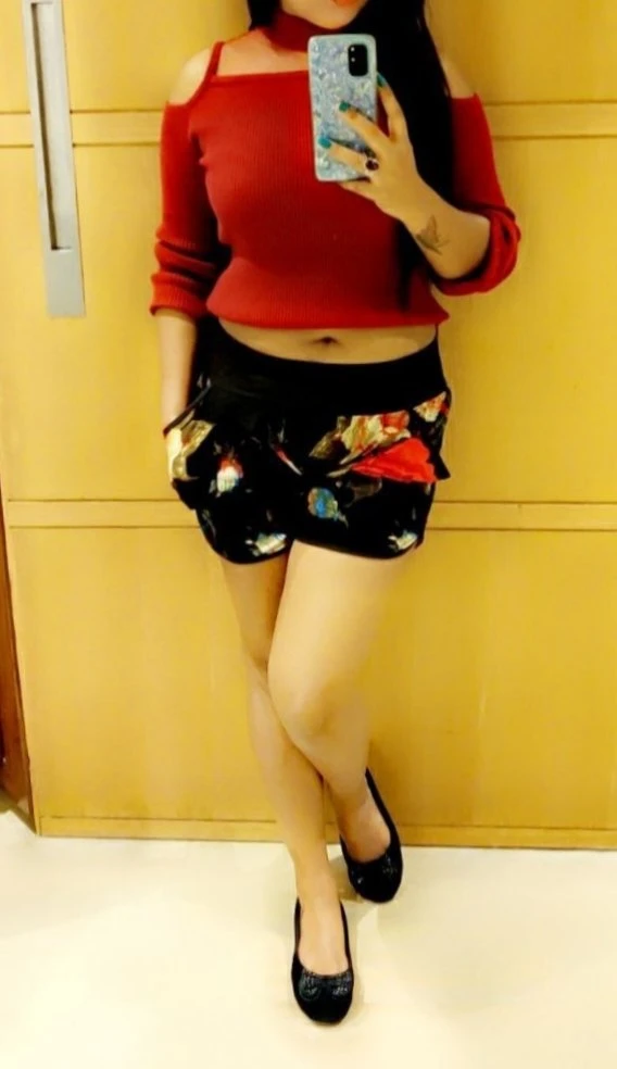 Riya – Indian escort in New Delhi — 5 / 6