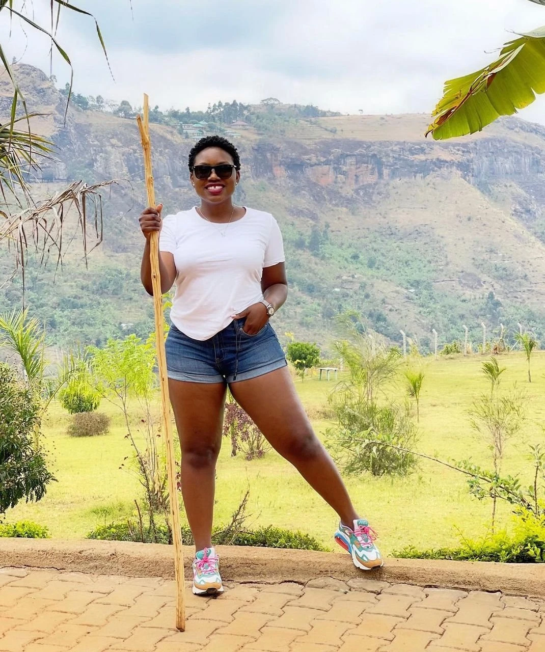 Senior Squirter 1 – Ugandan escort in Kampala — 4 / 5