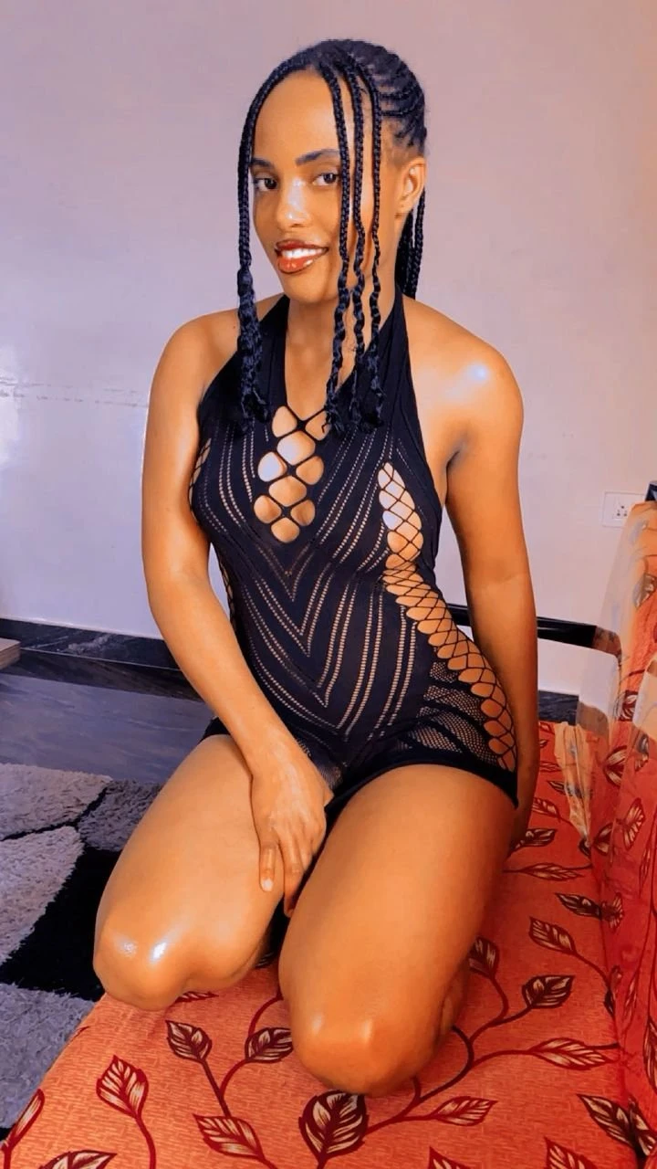 Shilla – escort in Pune — 1 / 2