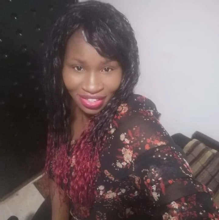 Carol – South African escort in Beirut — 2 / 6