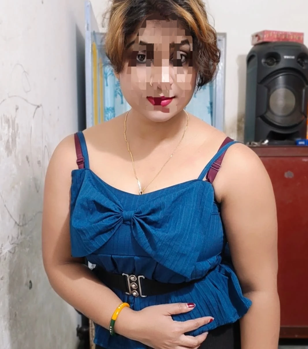 Diksha – Indian escort in Pondicherry — 3 / 4