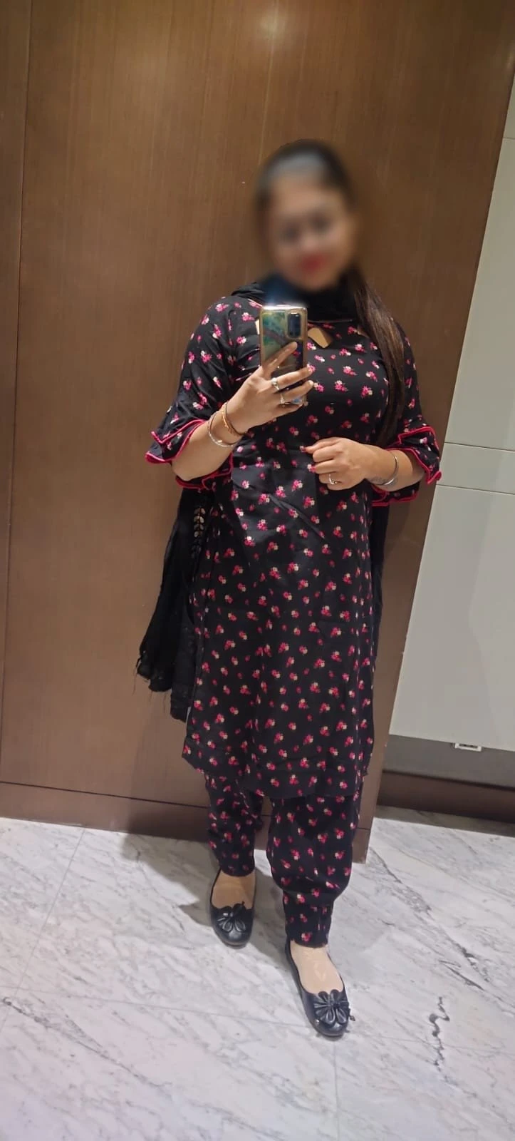 Dolly Escort in Aerocity – Indian escort in New Delhi — 5 / 6