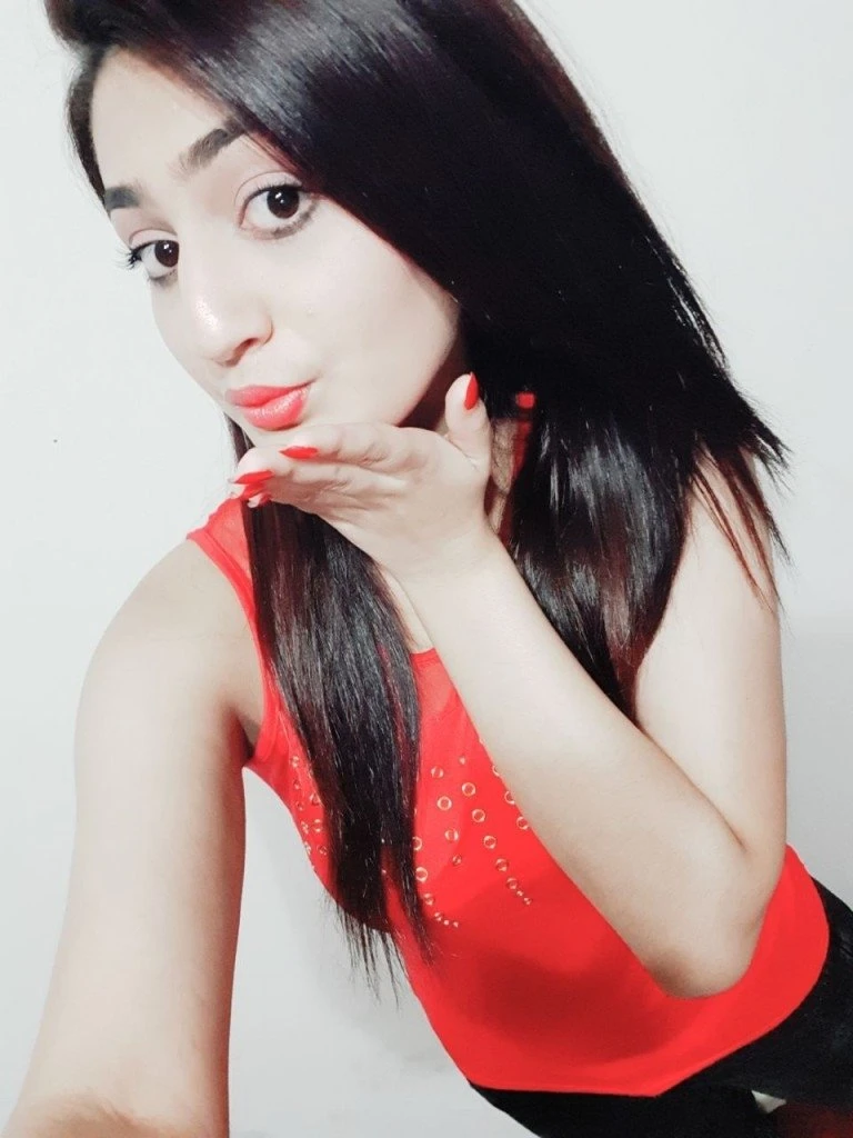 Mansi Singh – Indian escort in Navi Mumbai — 4 / 5