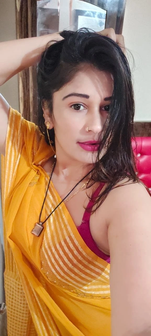 Riya Only Cash No Needed Advance – Indian escort in Hyderabad — 1 / 4