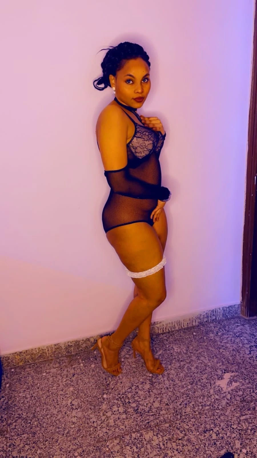 Ammie Sky – South African escort in New Delhi — 4 / 12