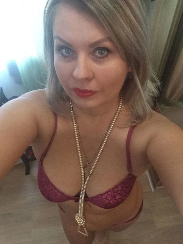 Lera – Russian escort in New Delhi — 1 / 3