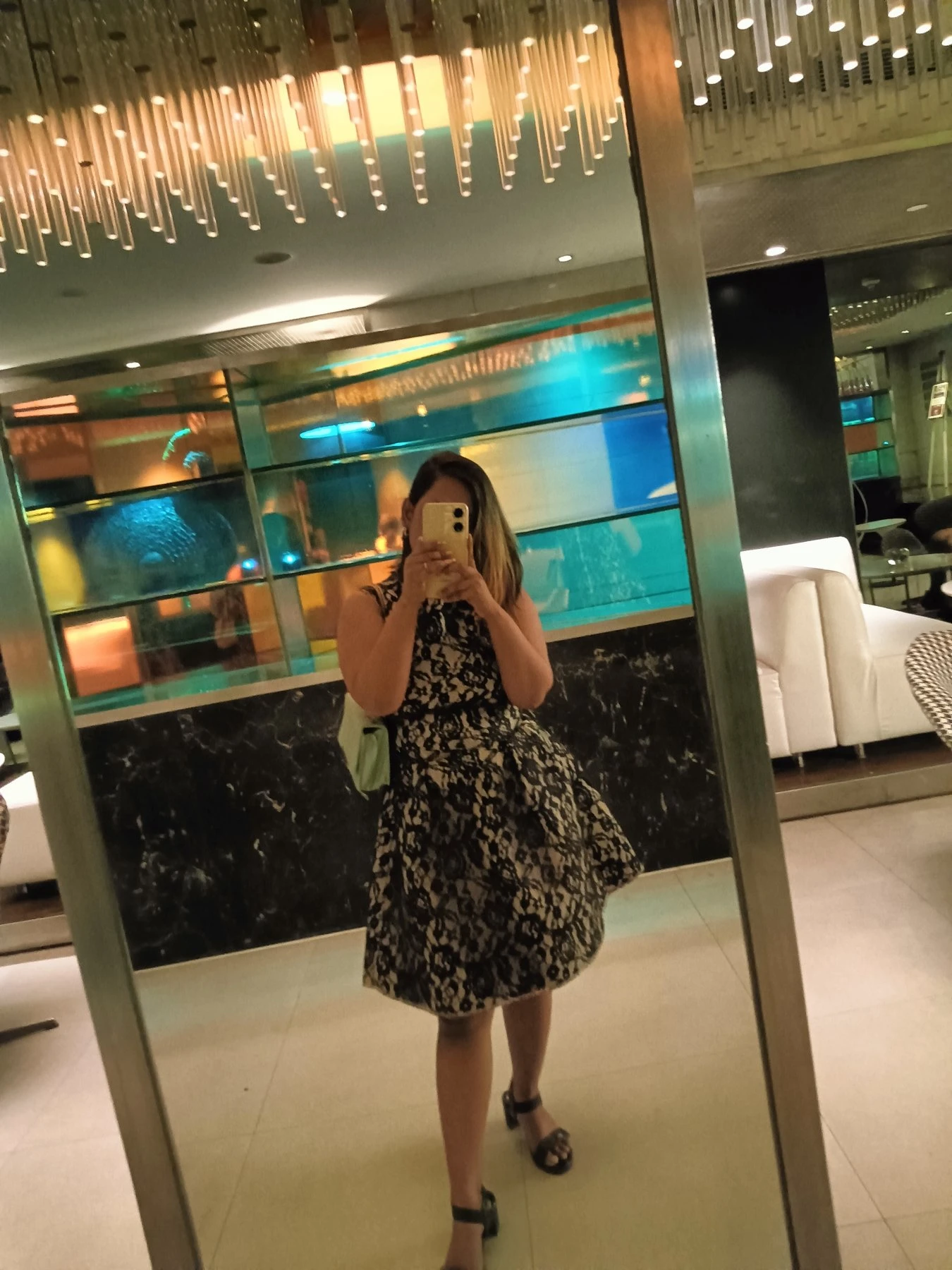Zee – Indian escort in Kolkata — 3 / 6