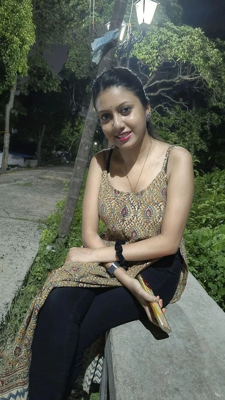 Kajal Mandal – Albanian escort in Mumbai — 3 / 4