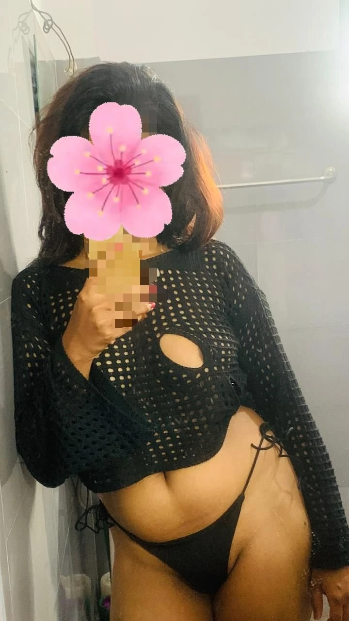 Shenushi (contact on whatsapp) – Sri Lankan escort in Colombo — 9 / 19