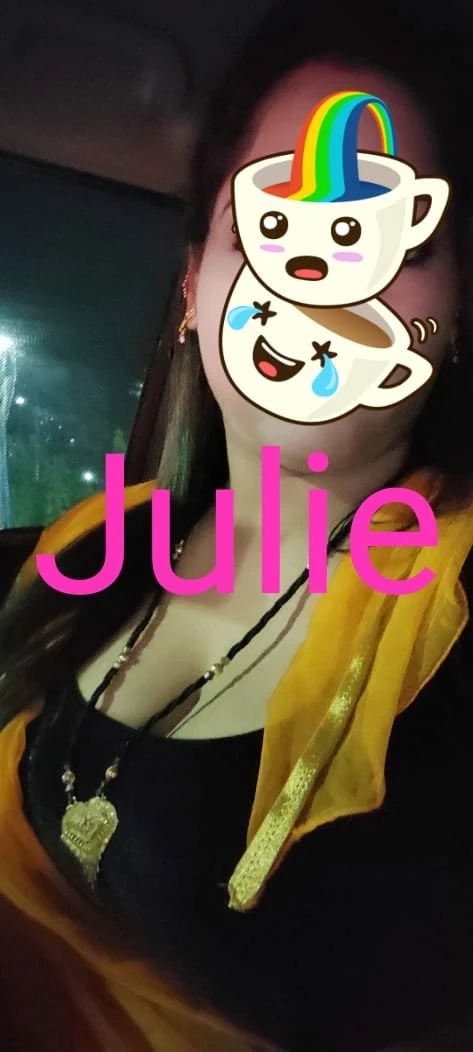 Julie we are couple – Indian adult performer in Kolkata — 3 / 23