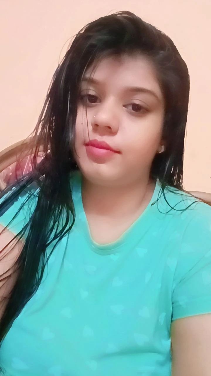 Simran Arora – Indian escort in New Delhi — 2 / 3