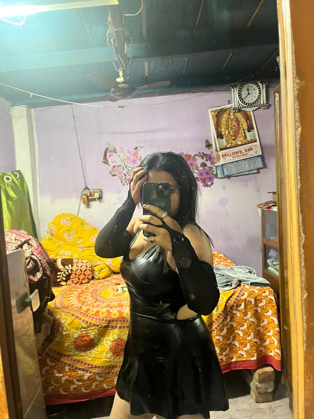 Disha Independent for Real Meets & Cam – Indian escort in Kolkata — 6 / 10