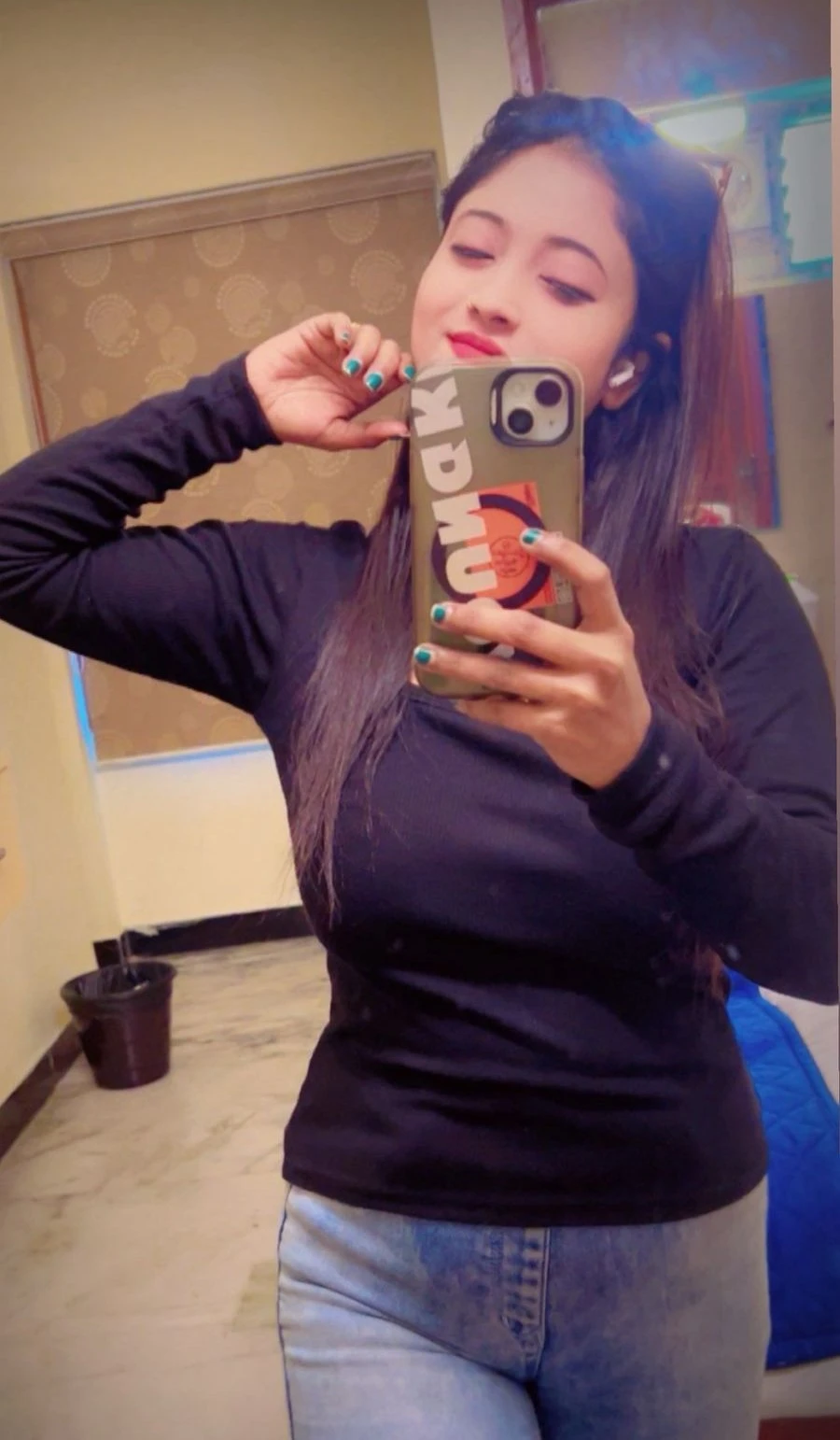 Cam & Meet ( independent ) gfe 🫦 – Indian escort in Pune — 4 / 5