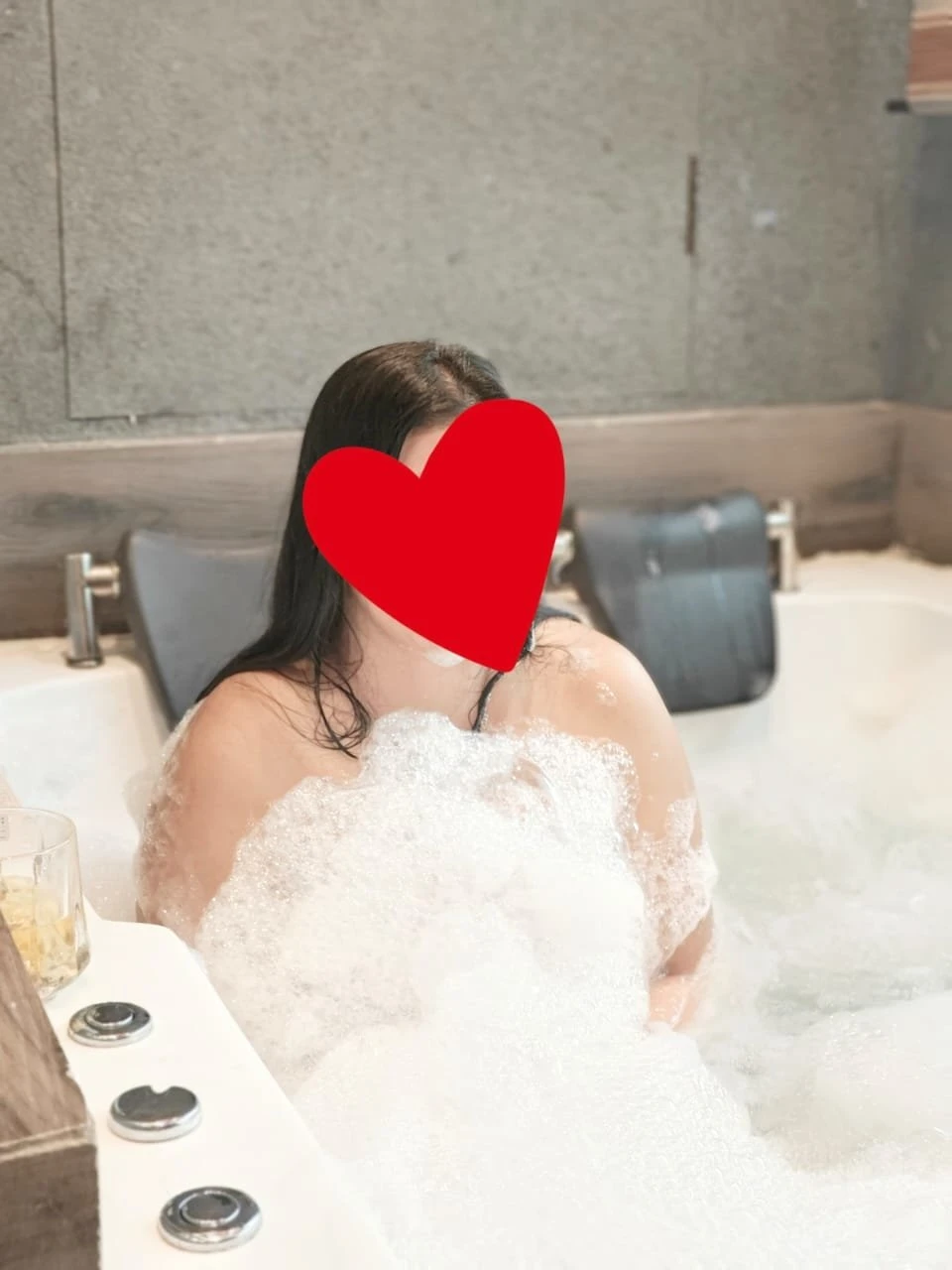 Sana Real Meet & Cam – Indian escort in New Delhi — 4 / 9