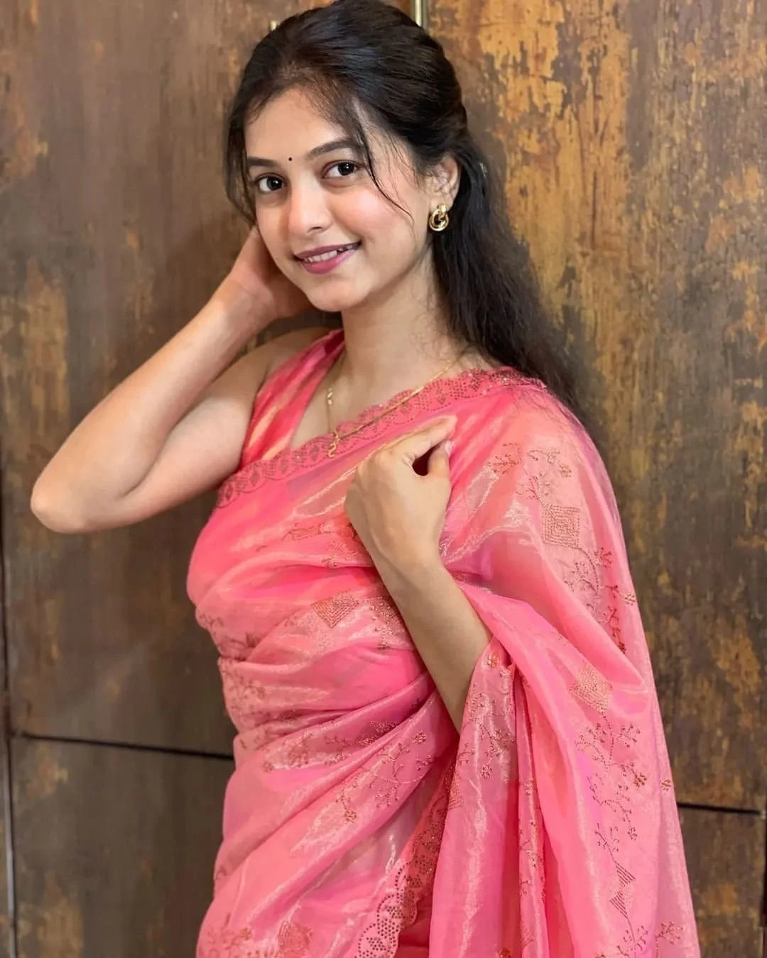 Monika – Indian escort in Kochi — 2 / 4