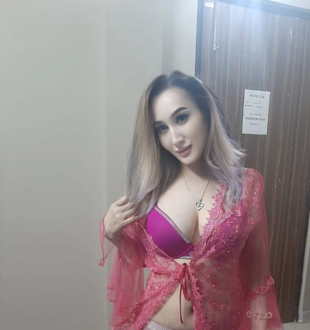 Alina Horny Russian Jaipur – Russian escort in Jaipur — 4 / 6