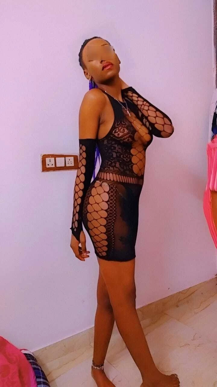 Tall & Petite African Beauty joy! – Tanzanian escort in New Delhi — 5 / 6