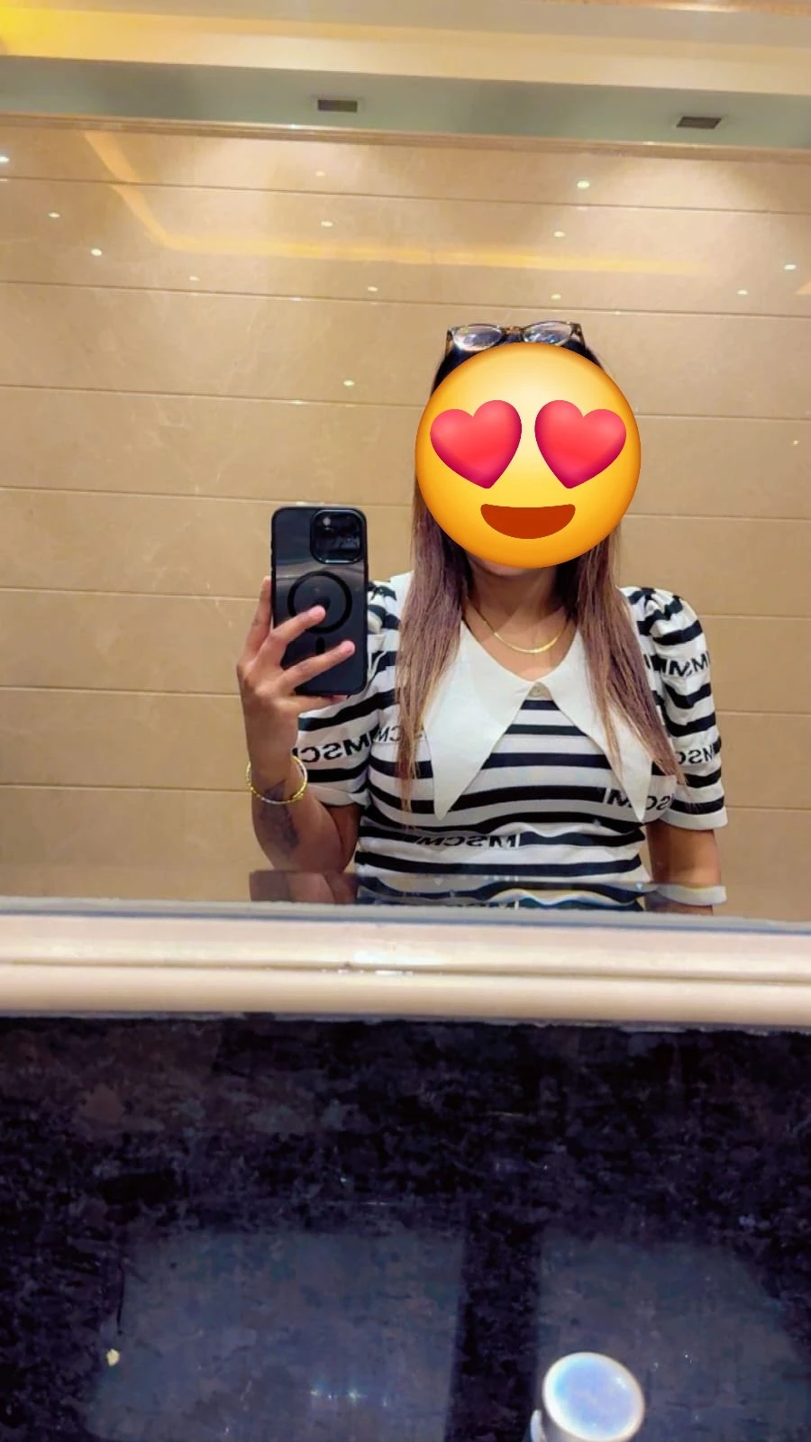 Soniya Sharma (CAM&Real) – Indian escort in Noida — 3 / 9